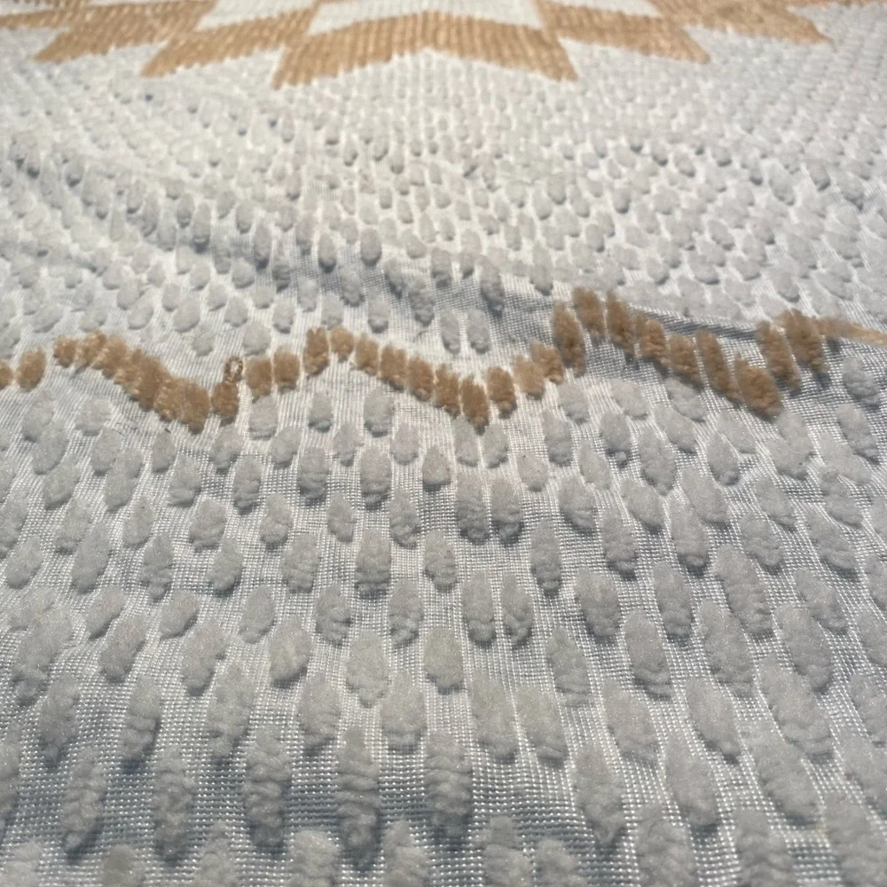 Beautiful Chenille Vintage  Queen Size , White & Gold Bed Spread